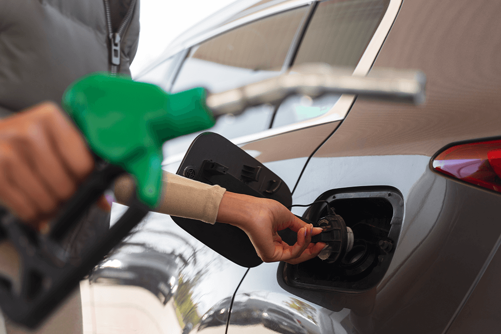 Carburante e rifornimento auto a noleggio_ regole e risparmio_